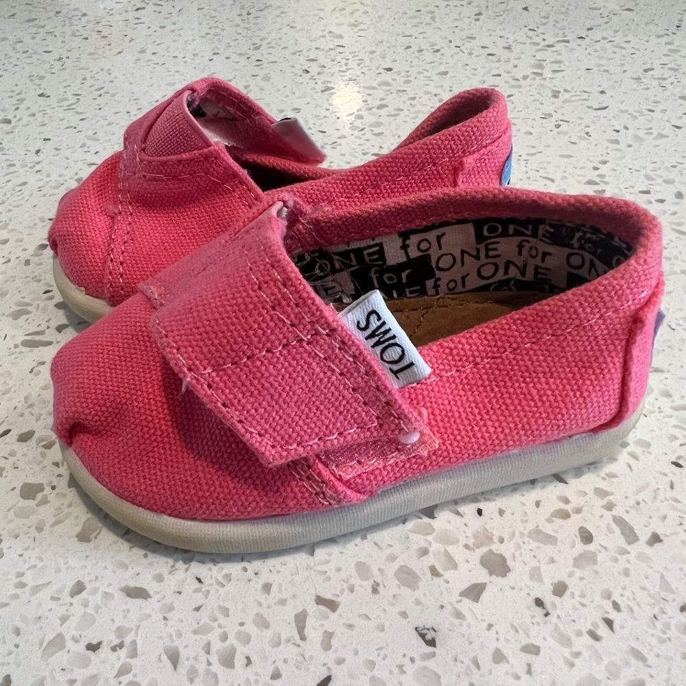 Pink baby toms
